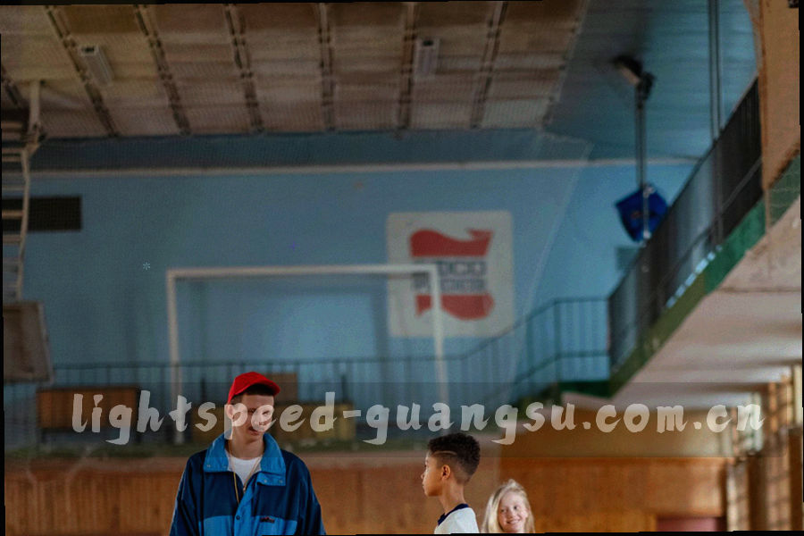 赛事数据图表与趋势线可视化